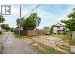 817 CHATHAM STREET East - 18