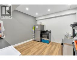 4667 WYANDOTTE STREET East - 13