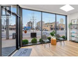 4667 WYANDOTTE STREET East - 18