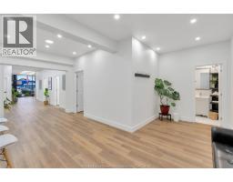 4667 WYANDOTTE STREET East - 20