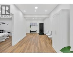 4667 WYANDOTTE STREET East - 22