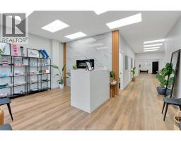 4667 WYANDOTTE STREET East - 28