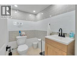 4667 WYANDOTTE STREET East - 31