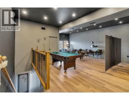 4667 WYANDOTTE STREET East - 45