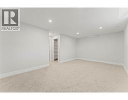 157 BLUE JAY CRESCENT - 27