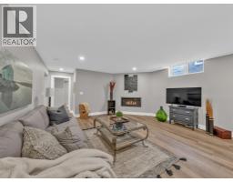 46 DESTINY DRIVE - 31