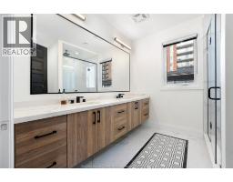 8535 RIVERSIDE DRIVE East - 27
