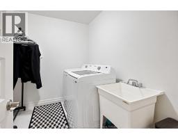 116 PETERS STREET - 17