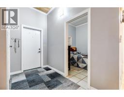 402 Oak STREET East - 10