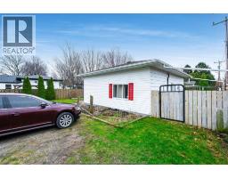 402 Oak STREET East - 21
