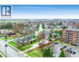 402 Oak STREET East - 26