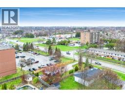 402 Oak STREET East - 29