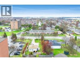 402 Oak STREET East - 30