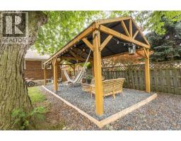 7 GLADSTONE AVENUE - 42