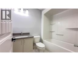 74 DUNDEE DRIVE - 19