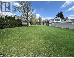4059 ROSELAND DRIVE East - 17