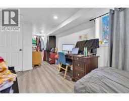 539 CAMPBELL AVENUE - 20