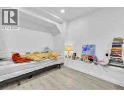 539 CAMPBELL AVENUE - 27