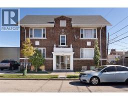 538 Louis AVENUE - 1