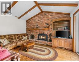 106 KAEL CRESCENT - 13
