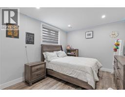 1067 MAPLE - 24