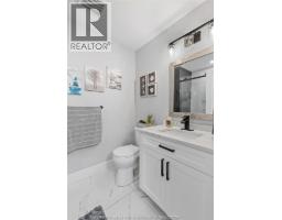 1067 MAPLE - 27