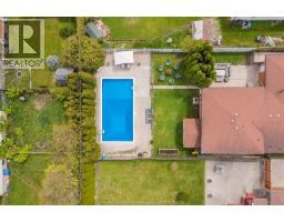 2958 LLOYD GEORGE BOULEVARD - 3