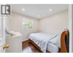 2958 LLOYD GEORGE BOULEVARD - 30