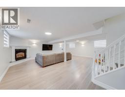 2958 LLOYD GEORGE BOULEVARD - 34