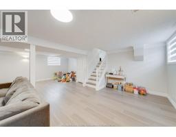 2958 LLOYD GEORGE BOULEVARD - 36