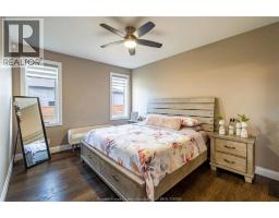 2 SUMMERVILLE AVENUE - 17