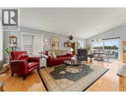 476 DALHOUSIE STREET - 4