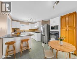923 LAUZON ROAD - 11