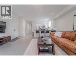 233 Watson AVENUE UnitNo. 101 - 11