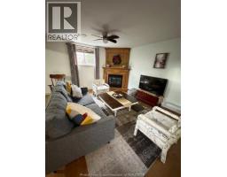 890 SOUTHWOOD DRIVE - 18