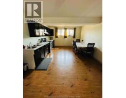 890 SOUTHWOOD DRIVE - 19