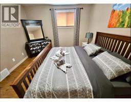 890 SOUTHWOOD DRIVE - 22