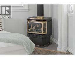 236 FRANK AVENUE - 8