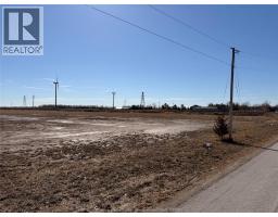 V/L EAST RUSCOM RIVER UnitNo. MIDDLE LOT - 3