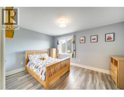 1096 CHARLOTTE CRESCENT - 28