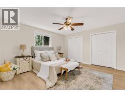 944 IMPERIAL CRESCENT - 19