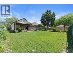 663 BROCK STREET - 36