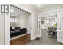 1220 GLADSTONE - 4