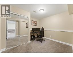 187 WOODLAWN CRESCENT - 24