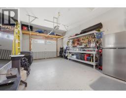 187 WOODLAWN CRESCENT - 28