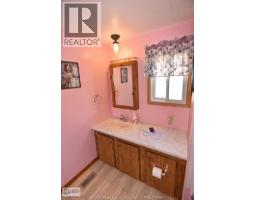 327 REGENT COURT - 28