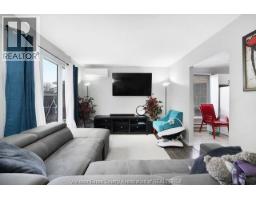 8665 DARLINGTON CRESCENT - 4