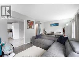 8665 DARLINGTON CRESCENT - 7