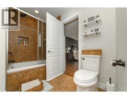 37 ANTONIO COURT - 14