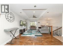 37 ANTONIO COURT - 7